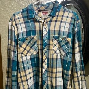 Vintage Levis plaid shirt Size M